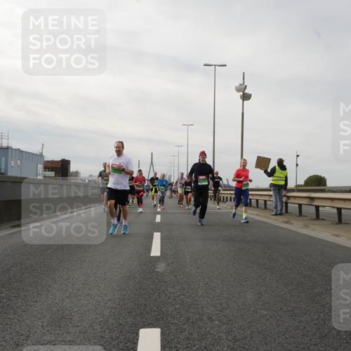 03.10.2025 - Köhlbrandbrückenlauf Matties Gatica Varas http://msf.ph/oto/9189223 03.10.2025 15:57:17 Position 3  meine-sportfotos.de