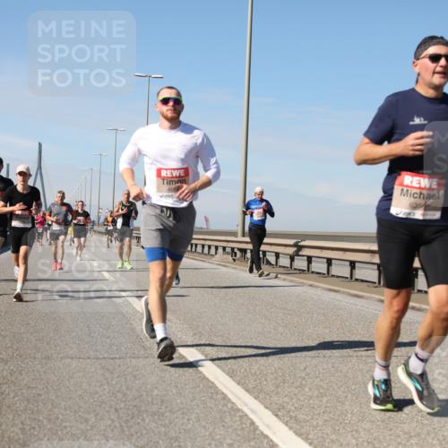 03.10.2025 - Köhlbrandbrückenlauf Yannick Fuchs http://msf.ph/oto/9189228 03.10.2025 11:48:44 Position 3 4066, 6354 meine-sportfotos.de