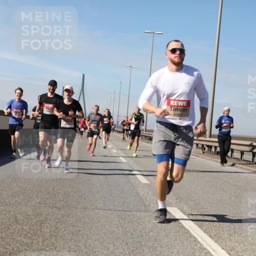 03.10.2025 - Köhlbrandbrückenlauf Yannick Fuchs http://msf.ph/oto/9189233 03.10.2025 11:48:44 Position 3 4066 meine-sportfotos.de
