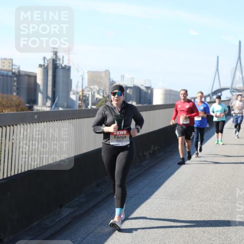 03.10.2025 - Köhlbrandbrückenlauf Yannick Fuchs http://msf.ph/oto/9189244 03.10.2025 12:08:47 Position 3 6521 meine-sportfotos.de