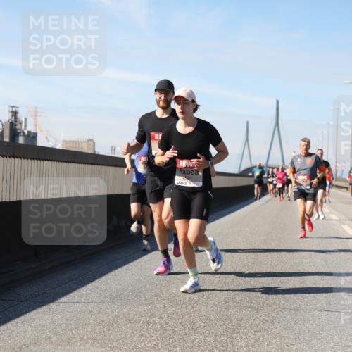 03.10.2025 - Köhlbrandbrückenlauf Yannick Fuchs http://msf.ph/oto/9189246 03.10.2025 11:48:45 Position 3 4599 meine-sportfotos.de