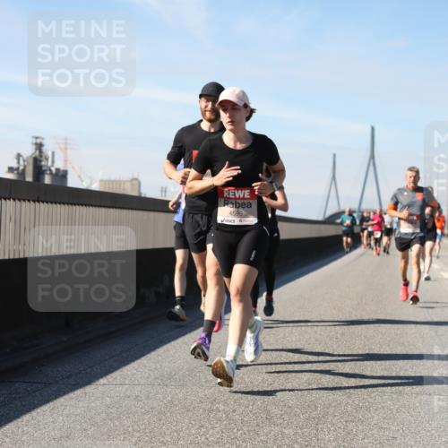 03.10.2025 - Köhlbrandbrückenlauf Yannick Fuchs http://msf.ph/oto/9189249 03.10.2025 11:48:45 Position 3 4599 meine-sportfotos.de
