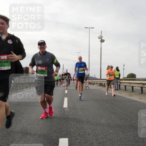 03.10.2025 - Köhlbrandbrückenlauf Matties Gatica Varas http://msf.ph/oto/9189260 03.10.2025 15:57:26 Position 3 8063, 7432 meine-sportfotos.de