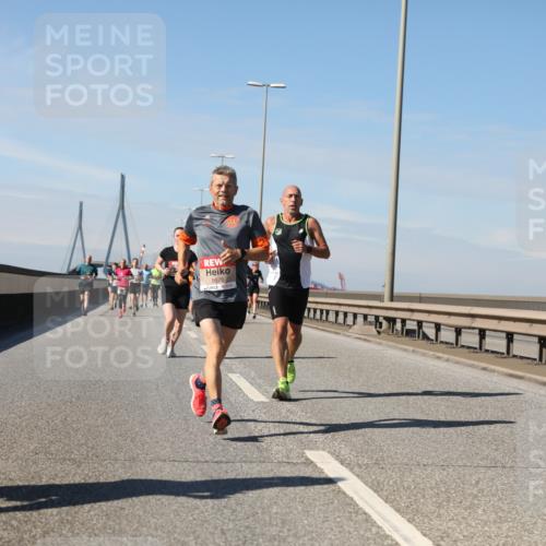 03.10.2025 - Köhlbrandbrückenlauf Yannick Fuchs http://msf.ph/oto/9189276 03.10.2025 11:48:47 Position 3 5676 meine-sportfotos.de