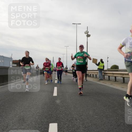 03.10.2025 - Köhlbrandbrückenlauf Matties Gatica Varas http://msf.ph/oto/9189283 03.10.2025 15:57:31 Position 3  meine-sportfotos.de