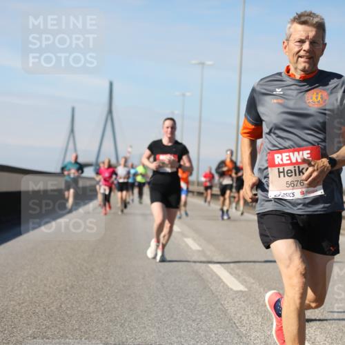 03.10.2025 - Köhlbrandbrückenlauf Yannick Fuchs http://msf.ph/oto/9189286 03.10.2025 11:48:48 Position 3 5676 meine-sportfotos.de