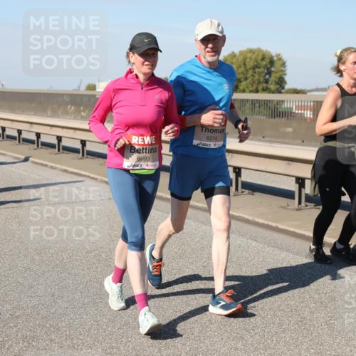 03.10.2025 - Köhlbrandbrückenlauf Yannick Fuchs http://msf.ph/oto/9189287 03.10.2025 12:08:50 Position 3 6093, 6215 meine-sportfotos.de