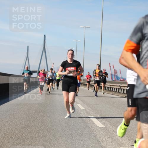 03.10.2025 - Köhlbrandbrückenlauf Yannick Fuchs http://msf.ph/oto/9189290 03.10.2025 11:48:48 Position 3 7375, 5610 meine-sportfotos.de