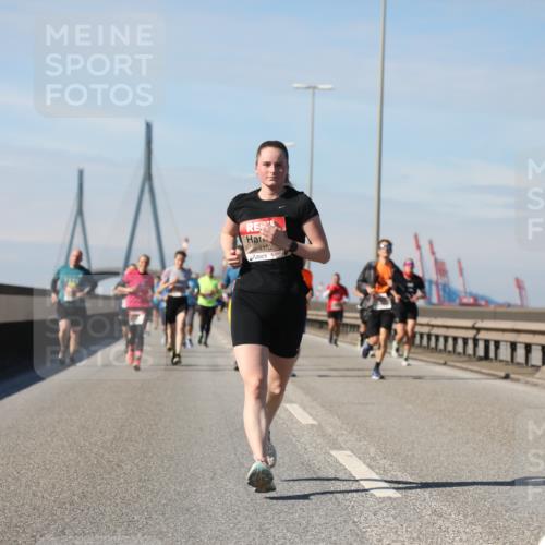 03.10.2025 - Köhlbrandbrückenlauf Yannick Fuchs http://msf.ph/oto/9189297 03.10.2025 11:48:48 Position 3 4152 meine-sportfotos.de