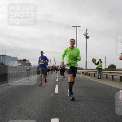 03.10.2025 - Köhlbrandbrückenlauf Matties Gatica Varas http://msf.ph/oto/9189300 03.10.2025 15:57:34 Position 3 51, 8971 meine-sportfotos.de