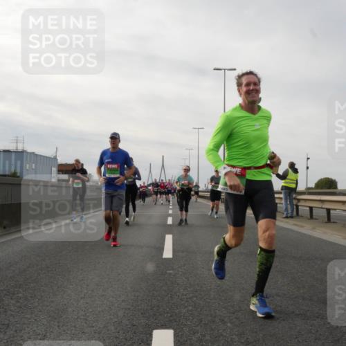 03.10.2025 - Köhlbrandbrückenlauf Matties Gatica Varas http://msf.ph/oto/9189302 03.10.2025 15:57:35 Position 3  meine-sportfotos.de