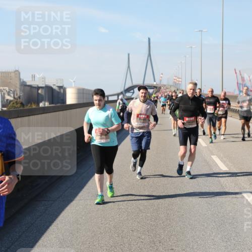 03.10.2025 - Köhlbrandbrückenlauf Yannick Fuchs http://msf.ph/oto/9189306 03.10.2025 12:08:52 Position 3 5158 meine-sportfotos.de