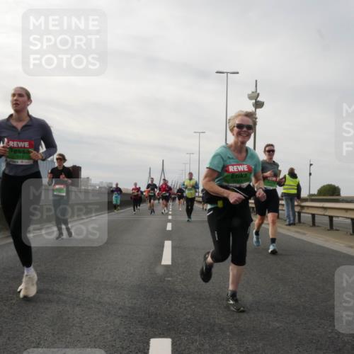 03.10.2025 - Köhlbrandbrückenlauf Matties Gatica Varas http://msf.ph/oto/9189313 03.10.2025 15:57:37 Position 3 7913, 8084 meine-sportfotos.de