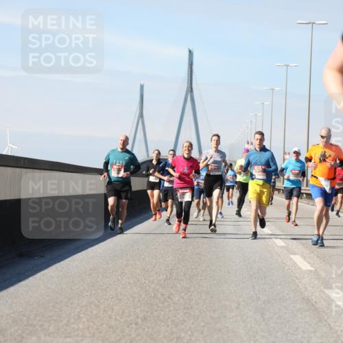 03.10.2025 - Köhlbrandbrückenlauf Yannick Fuchs http://msf.ph/oto/9189315 03.10.2025 11:48:50 Position 3  meine-sportfotos.de