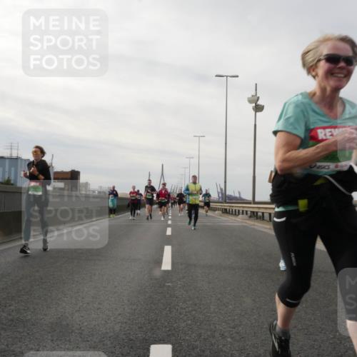 03.10.2025 - Köhlbrandbrückenlauf Matties Gatica Varas http://msf.ph/oto/9189316 03.10.2025 15:57:38 Position 3 8084 meine-sportfotos.de