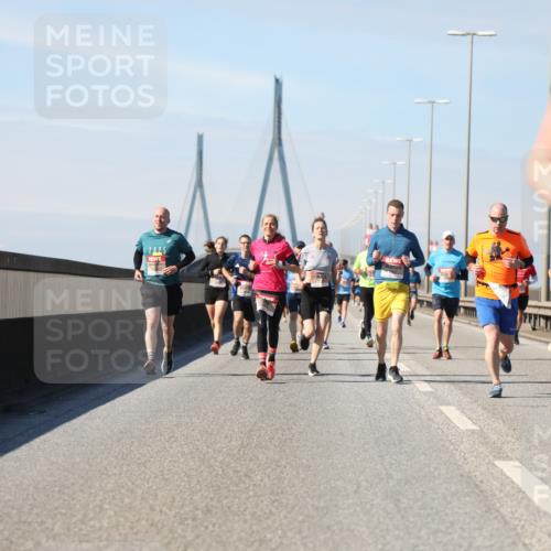 03.10.2025 - Köhlbrandbrückenlauf Yannick Fuchs http://msf.ph/oto/9189317 03.10.2025 11:48:50 Position 3 2025 meine-sportfotos.de