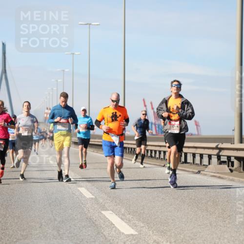 03.10.2025 - Köhlbrandbrückenlauf Yannick Fuchs http://msf.ph/oto/9189328 03.10.2025 11:48:51 Position 3 5951 meine-sportfotos.de