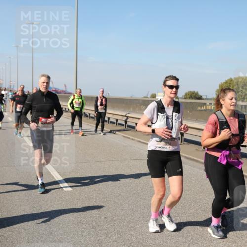 03.10.2025 - Köhlbrandbrückenlauf Yannick Fuchs http://msf.ph/oto/9189337 03.10.2025 12:08:54 Position 3 5273 meine-sportfotos.de