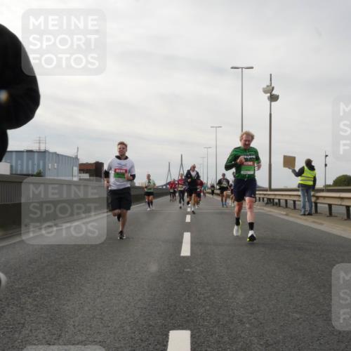 03.10.2025 - Köhlbrandbrückenlauf Matties Gatica Varas http://msf.ph/oto/9189353 03.10.2025 15:57:47 Position 3 3 meine-sportfotos.de