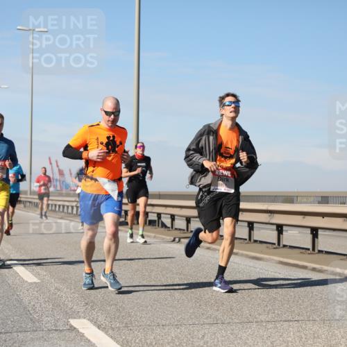 03.10.2025 - Köhlbrandbrückenlauf Yannick Fuchs http://msf.ph/oto/9189358 03.10.2025 11:48:54 Position 3 5951 meine-sportfotos.de