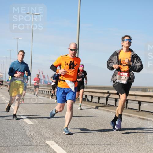 03.10.2025 - Köhlbrandbrückenlauf Yannick Fuchs http://msf.ph/oto/9189361 03.10.2025 11:48:54 Position 3 5951 meine-sportfotos.de