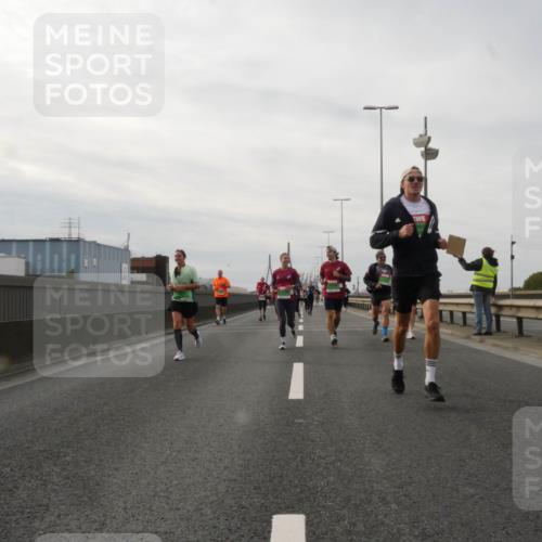 03.10.2025 - Köhlbrandbrückenlauf Matties Gatica Varas http://msf.ph/oto/9189366 03.10.2025 15:57:50 Position 3  meine-sportfotos.de