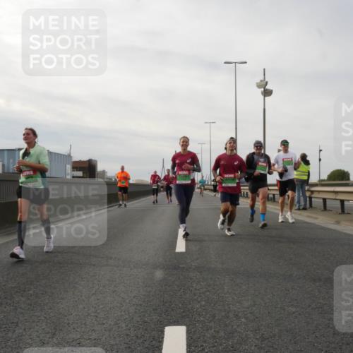 03.10.2025 - Köhlbrandbrückenlauf Matties Gatica Varas http://msf.ph/oto/9189369 03.10.2025 15:57:51 Position 3  meine-sportfotos.de