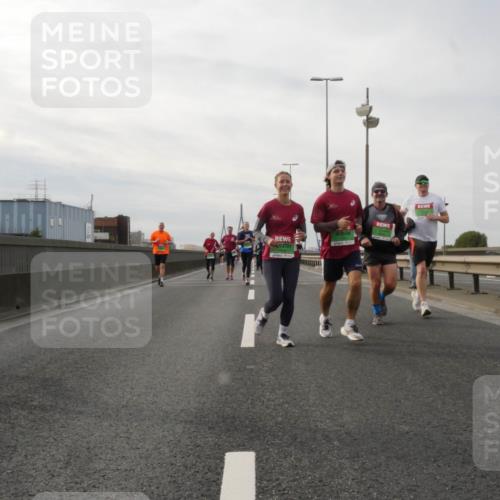 03.10.2025 - Köhlbrandbrückenlauf Matties Gatica Varas http://msf.ph/oto/9189371 03.10.2025 15:57:52 Position 3  meine-sportfotos.de
