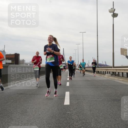 03.10.2025 - Köhlbrandbrückenlauf Matties Gatica Varas http://msf.ph/oto/9189385 03.10.2025 15:57:55 Position 3  meine-sportfotos.de