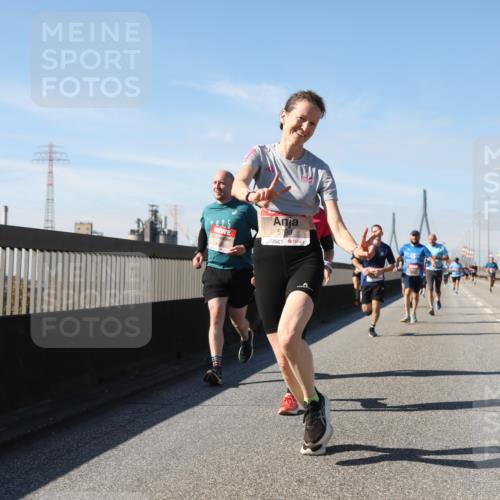 03.10.2025 - Köhlbrandbrückenlauf Yannick Fuchs http://msf.ph/oto/9189387 03.10.2025 11:48:55 Position 3 2025, 5798 meine-sportfotos.de