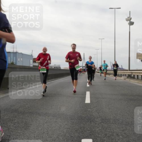 03.10.2025 - Köhlbrandbrückenlauf Matties Gatica Varas http://msf.ph/oto/9189389 03.10.2025 15:57:56 Position 3  meine-sportfotos.de