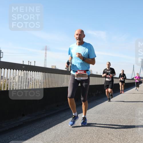 03.10.2025 - Köhlbrandbrückenlauf Yannick Fuchs http://msf.ph/oto/9189477 03.10.2025 11:49:00 Position 3 4175 meine-sportfotos.de