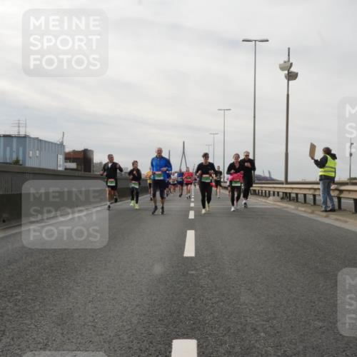 03.10.2025 - Köhlbrandbrückenlauf Matties Gatica Varas http://msf.ph/oto/9189480 03.10.2025 15:58:17 Position 3  meine-sportfotos.de