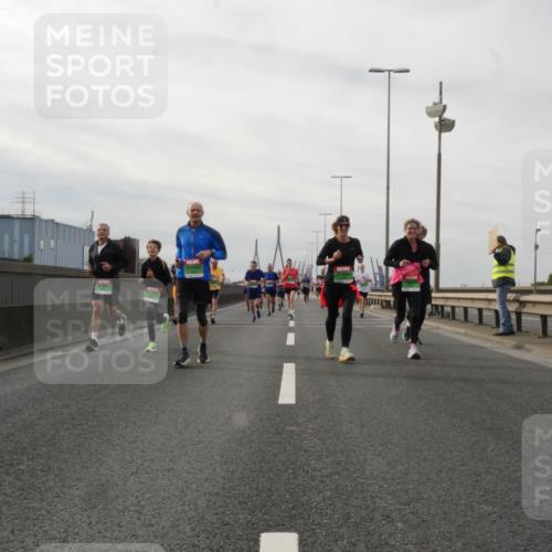 03.10.2025 - Köhlbrandbrückenlauf Matties Gatica Varas http://msf.ph/oto/9189487 03.10.2025 15:58:19 Position 3  meine-sportfotos.de
