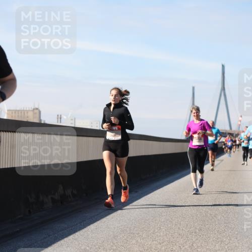 03.10.2025 - Köhlbrandbrückenlauf Yannick Fuchs http://msf.ph/oto/9189491 03.10.2025 11:49:02 Position 3 6065 meine-sportfotos.de