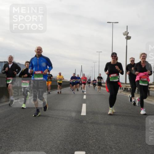03.10.2025 - Köhlbrandbrückenlauf Matties Gatica Varas http://msf.ph/oto/9189492 03.10.2025 15:58:20 Position 3 7802 meine-sportfotos.de