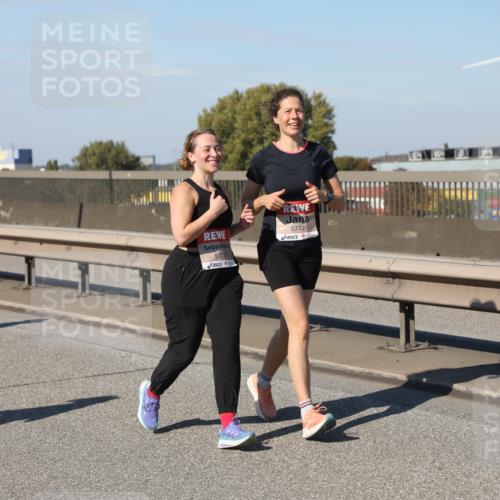 03.10.2025 - Köhlbrandbrückenlauf Yannick Fuchs http://msf.ph/oto/9189497 03.10.2025 12:09:16 Position 3 5773, 5772 meine-sportfotos.de
