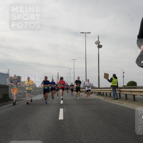 03.10.2025 - Köhlbrandbrückenlauf Matties Gatica Varas http://msf.ph/oto/9189499 03.10.2025 15:58:21 Position 3  meine-sportfotos.de