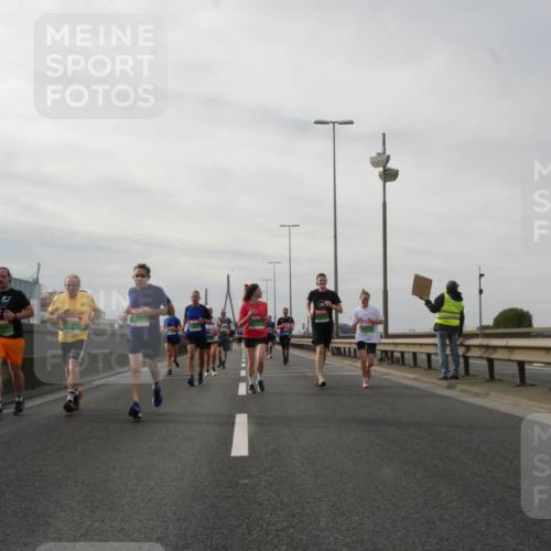03.10.2025 - Köhlbrandbrückenlauf Matties Gatica Varas http://msf.ph/oto/9189503 03.10.2025 15:58:22 Position 3  meine-sportfotos.de