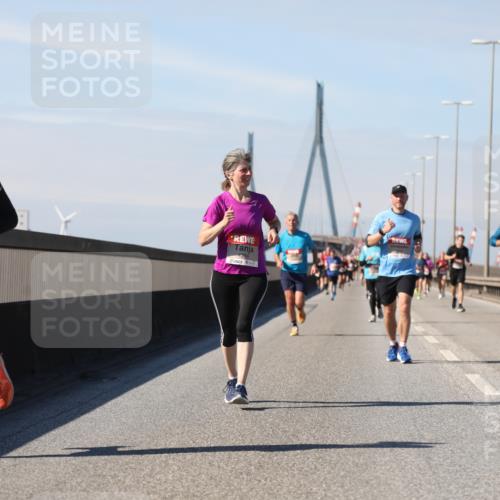 03.10.2025 - Köhlbrandbrückenlauf Yannick Fuchs http://msf.ph/oto/9189504 03.10.2025 11:49:03 Position 3 6821 meine-sportfotos.de