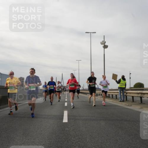 03.10.2025 - Köhlbrandbrückenlauf Matties Gatica Varas http://msf.ph/oto/9189505 03.10.2025 15:58:23 Position 3  meine-sportfotos.de