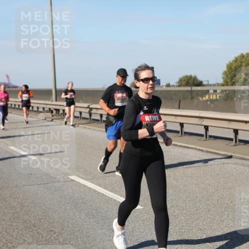 03.10.2025 - Köhlbrandbrückenlauf Yannick Fuchs http://msf.ph/oto/9189513 03.10.2025 12:09:17 Position 3  meine-sportfotos.de