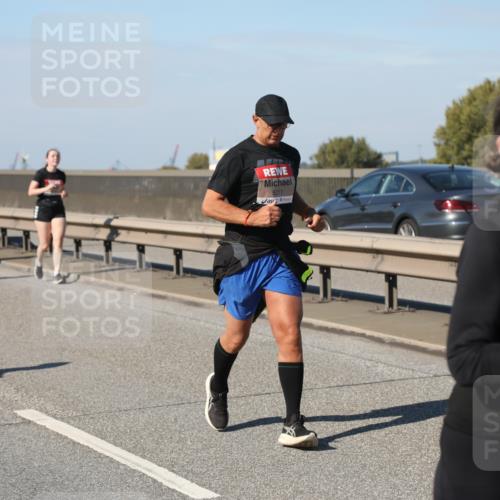 03.10.2025 - Köhlbrandbrückenlauf Yannick Fuchs http://msf.ph/oto/9189520 03.10.2025 12:09:18 Position 3 5211 meine-sportfotos.de