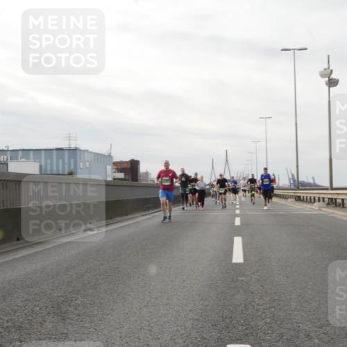 03.10.2025 - Köhlbrandbrückenlauf Matties Gatica Varas http://msf.ph/oto/9189537 03.10.2025 15:58:33 Position 3  meine-sportfotos.de