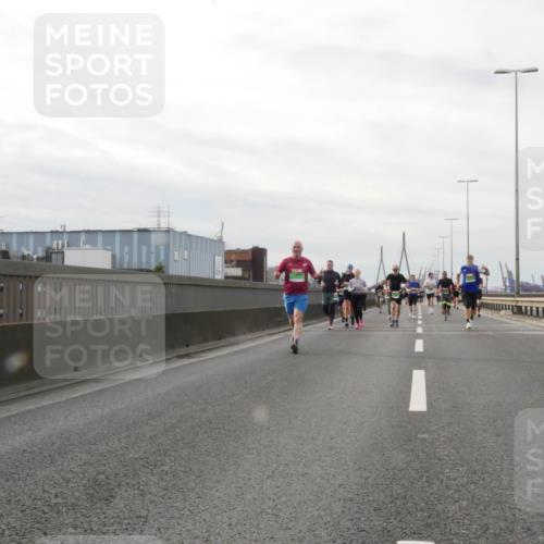 03.10.2025 - Köhlbrandbrückenlauf Matties Gatica Varas http://msf.ph/oto/9189539 03.10.2025 15:58:33 Position 3  meine-sportfotos.de
