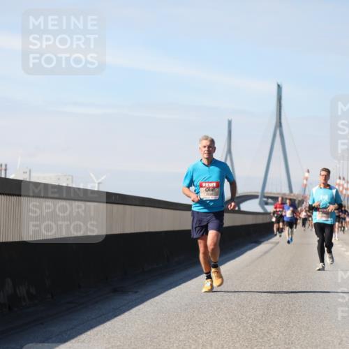 03.10.2025 - Köhlbrandbrückenlauf Yannick Fuchs http://msf.ph/oto/9189543 03.10.2025 11:49:06 Position 3 4288 meine-sportfotos.de