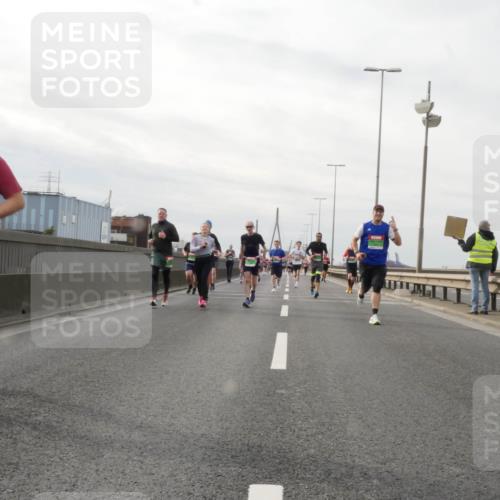 03.10.2025 - Köhlbrandbrückenlauf Matties Gatica Varas http://msf.ph/oto/9189550 03.10.2025 15:58:36 Position 3  meine-sportfotos.de