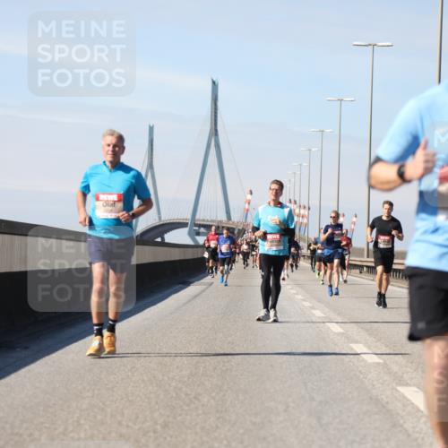 03.10.2025 - Köhlbrandbrückenlauf Yannick Fuchs http://msf.ph/oto/9189552 03.10.2025 11:49:07 Position 3 12 meine-sportfotos.de