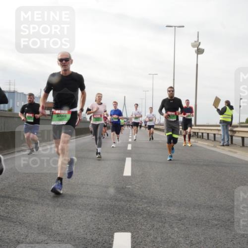 03.10.2025 - Köhlbrandbrückenlauf Matties Gatica Varas http://msf.ph/oto/9189566 03.10.2025 15:58:39 Position 3  meine-sportfotos.de