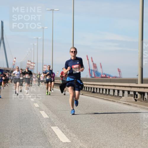 03.10.2025 - Köhlbrandbrückenlauf Yannick Fuchs http://msf.ph/oto/9189587 03.10.2025 11:49:13 Position 3 5414 meine-sportfotos.de